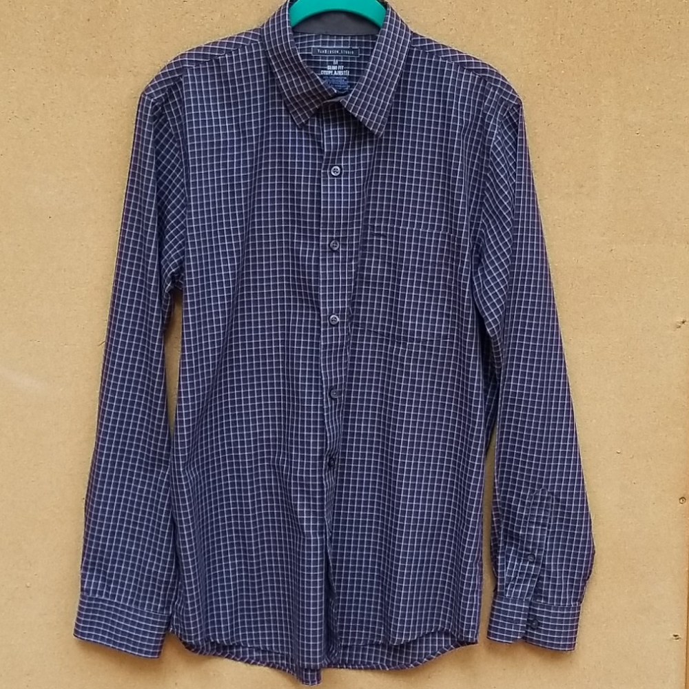 Van Heusen Slim Fit Button Down shirt